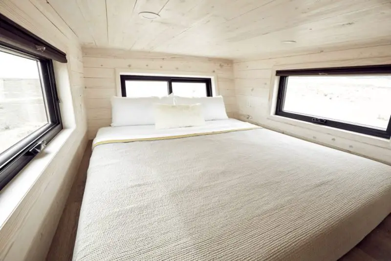 bedroom in LAnd Ark