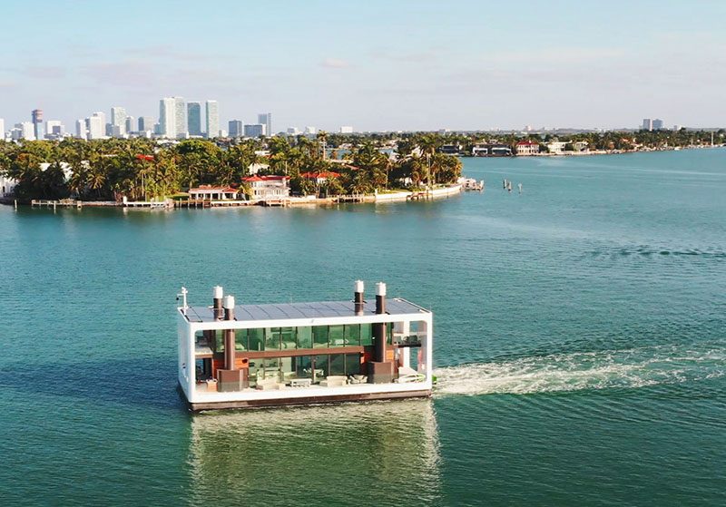 electric houseboat