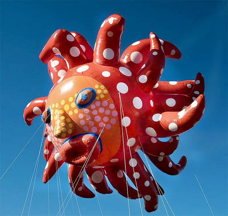 Yayoi Kusama Thanksgiving float