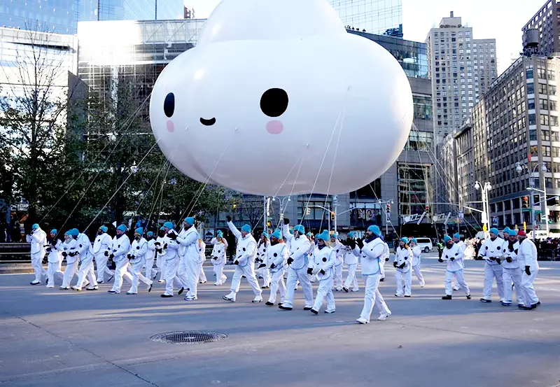 Cloud Thanksgiving float