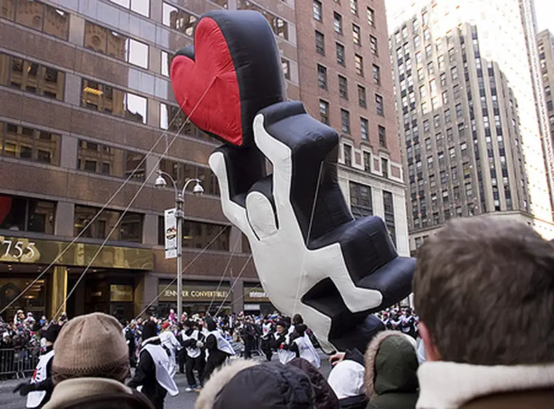 keith haring macy's parade float