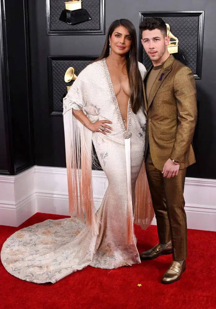 Priyanka Chopra and Nick Jonas on the red carpet grammys