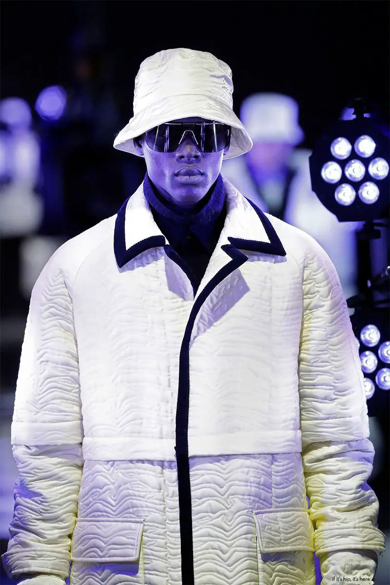 Color-Changing Menswear.