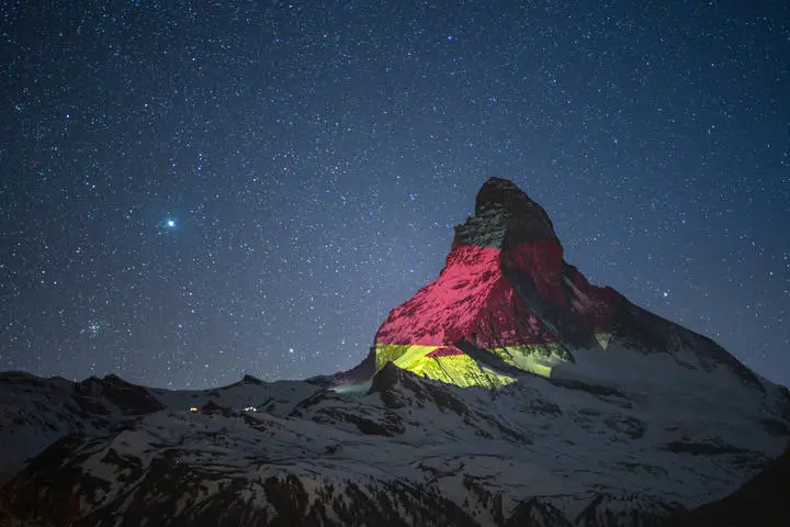 zermatt matterhorn light projection