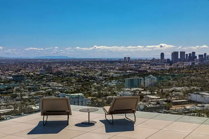 view of LA from olsun kundig collywood