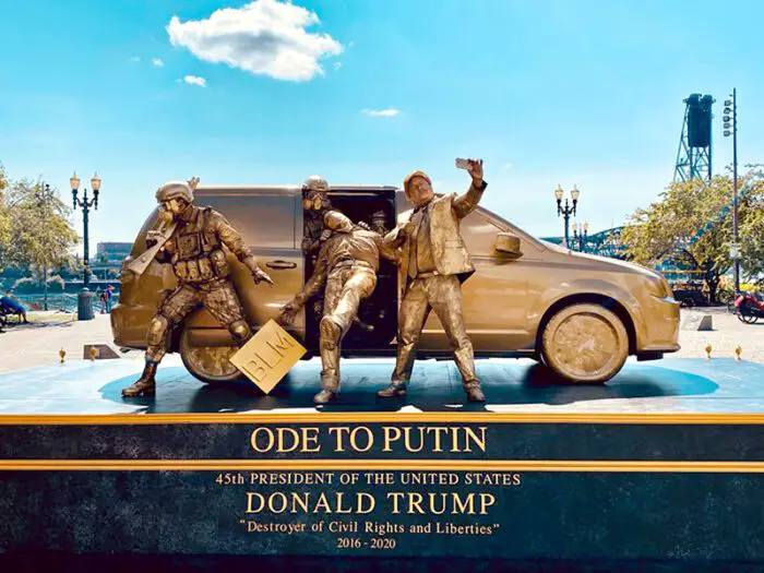 Ode to Putin Trump Statue initiative 1