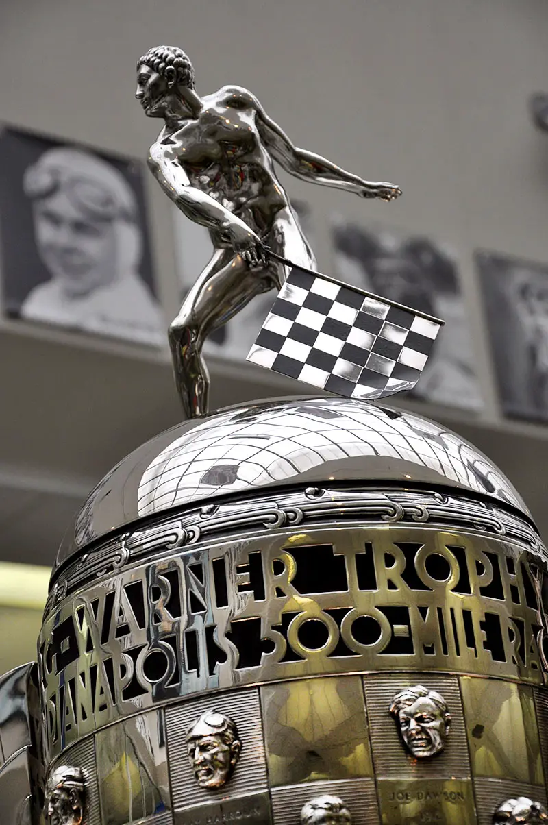 borg-warner indy 500 trophy