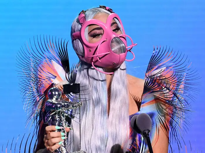 lady gaga vma pink leather mask 