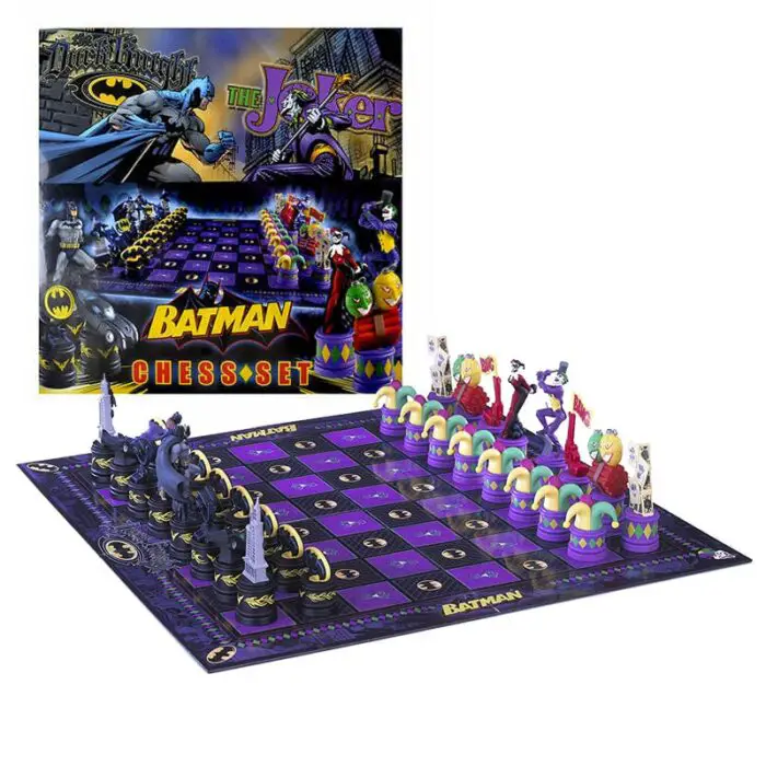 batman dark knight joker chess set