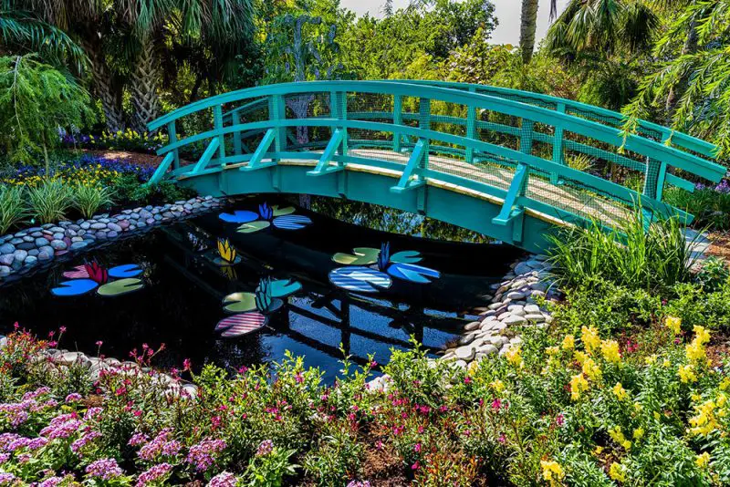 monet bridge lichtenstein lily pads