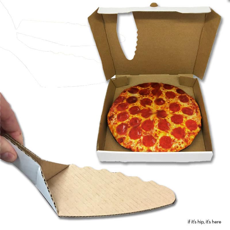 spatula in pizza box
