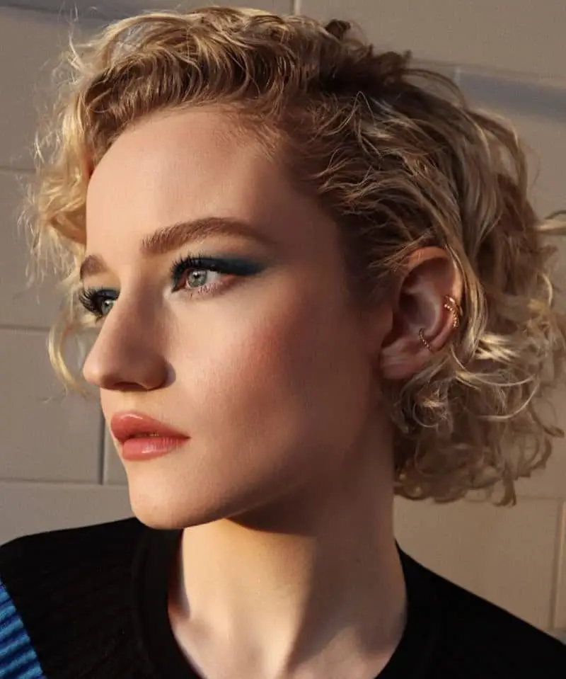 Julia Garner styled by Hung Vanngo