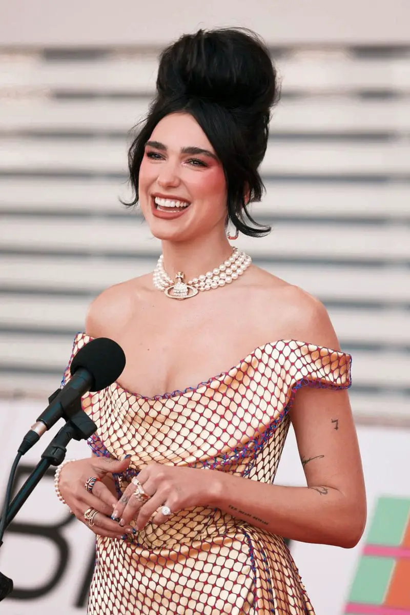 dua lipa brit awards red carpet vivienne westwood