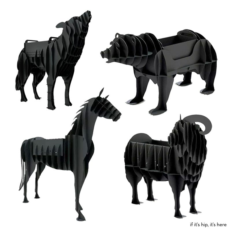 Animal-shaped BBQ grills