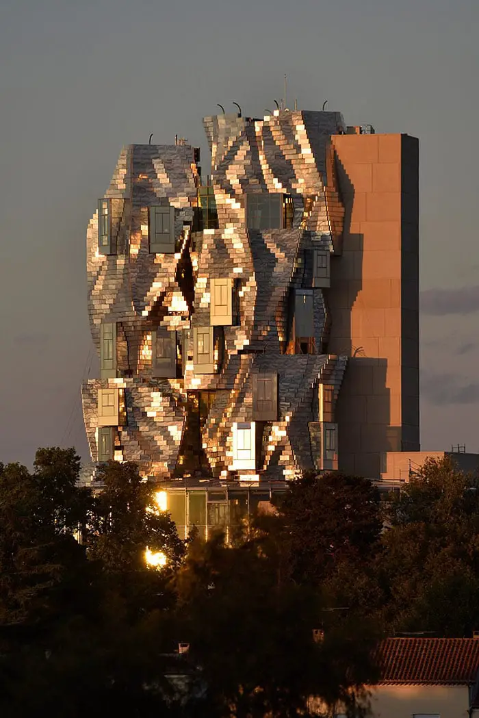 frank-gehry-tower-for-luma-arles-golden light