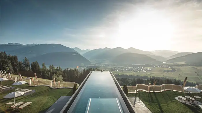 sky pool hubertus