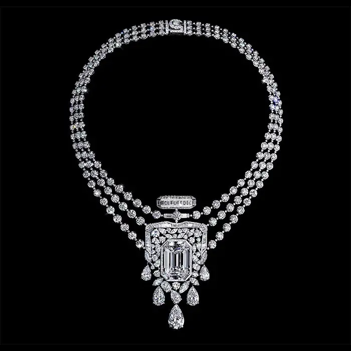 chanel no5 bottle diamond necklace