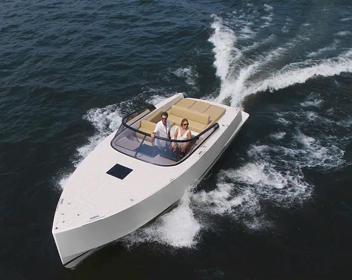 VanDutch 32 yacht