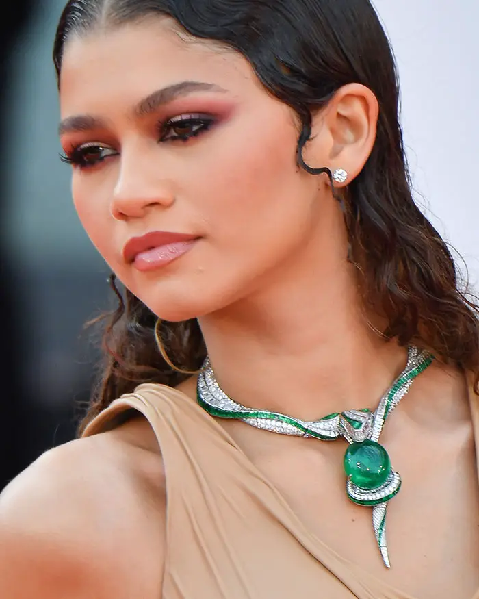 Zendaya wore Bulgari's never seen before Magnifica Serpenti Hypnotic Emerald necklace