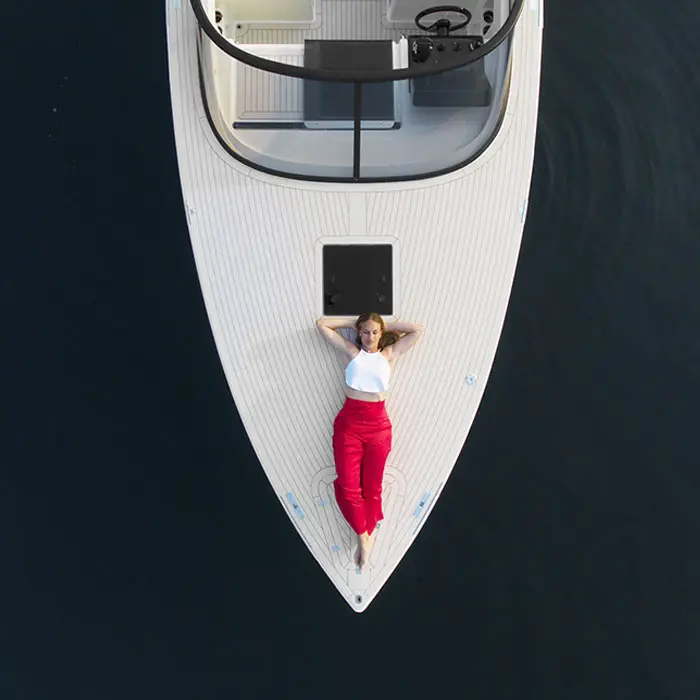 VanDutch 32 Entry Level Yacht