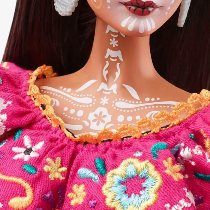 BARBIE DIA DE MEURTOS FACE PAINT neck