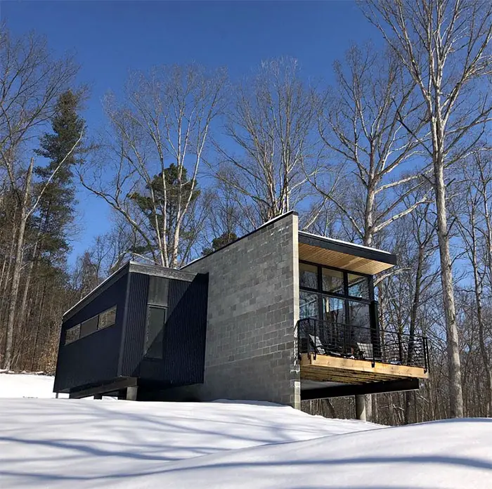 plahaus airbnb rental in winter