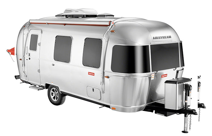 Supreme Airstream trailer IIHIH