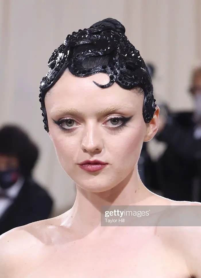 maisie williams met gala 2022