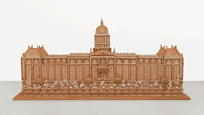 Harrods made of gingerbread 7