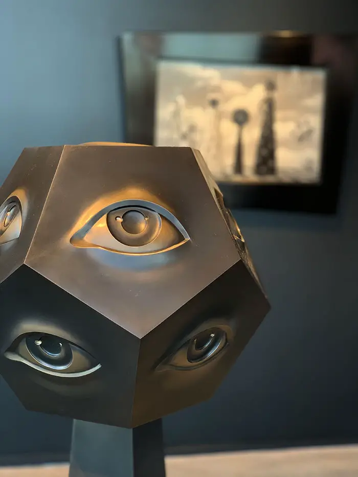 Mark Ryden, Dodecahedron with eyes, bronze