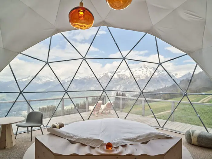 WHITEPOD timeless suite igloo pod