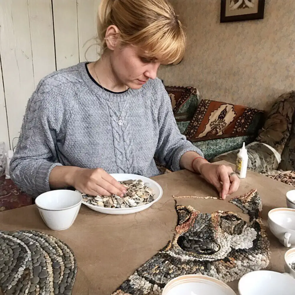 making pebble mosaics