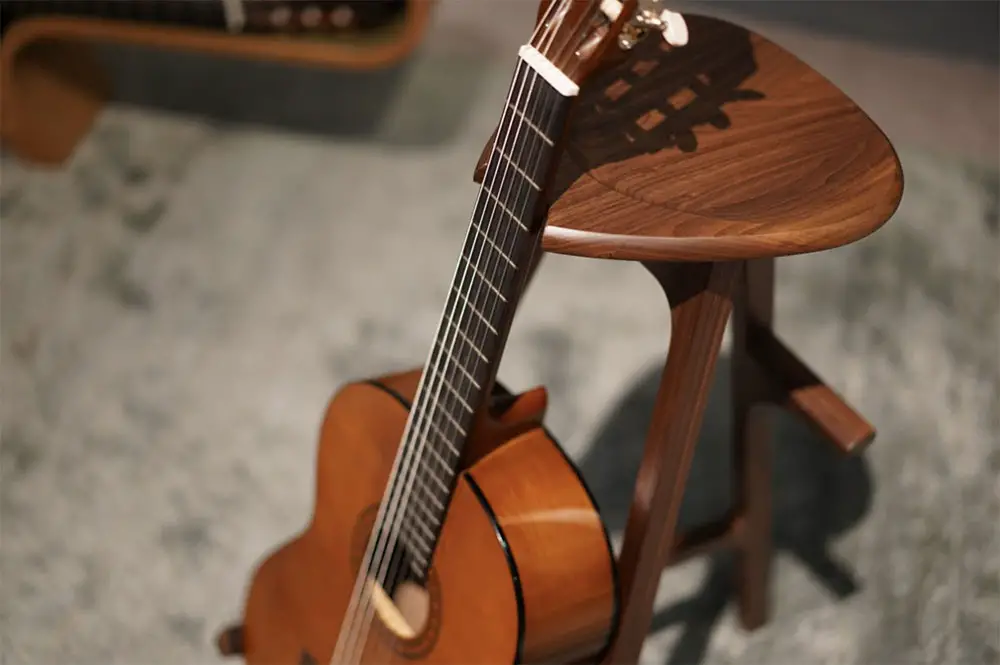 wood guitar stand and stool