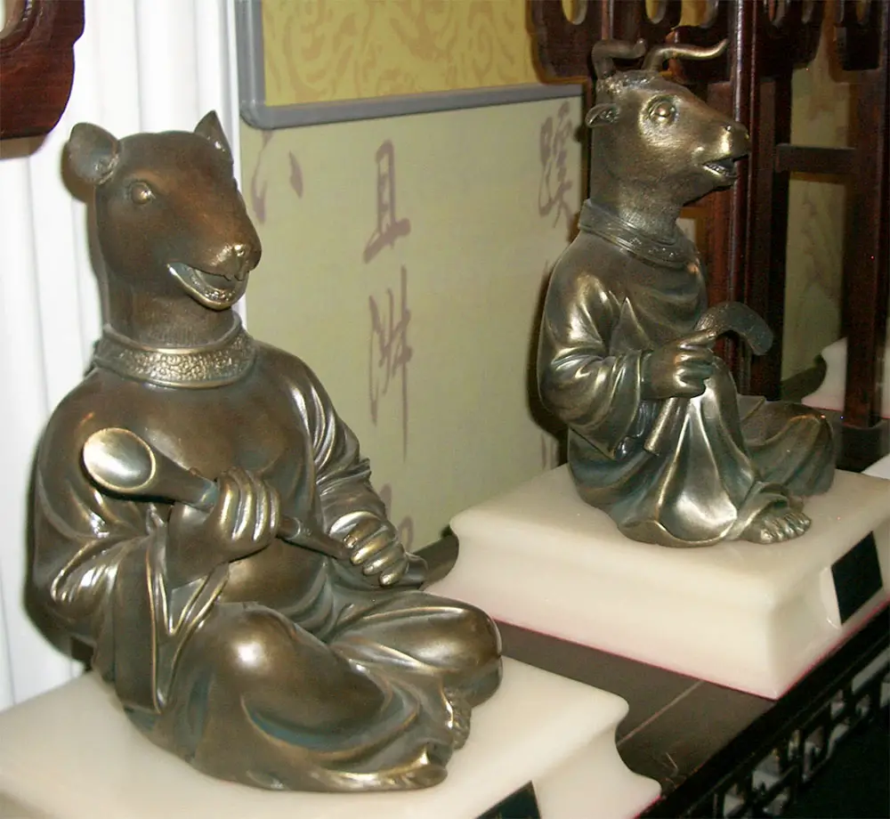 Replicas of the bronze animal head water clock fountains on display at the Old Summer Palace, photo: wikipedia