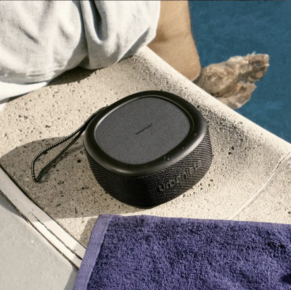 black urbanista malibu speaker