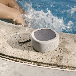 Urbanista Malibu Wireless Speaker Outshines Other Solar-Powered Ones When It Comes To Holding A Charge.