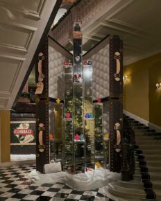 The 2023 Louis Vuitton Christmas Tree for Claridge’s