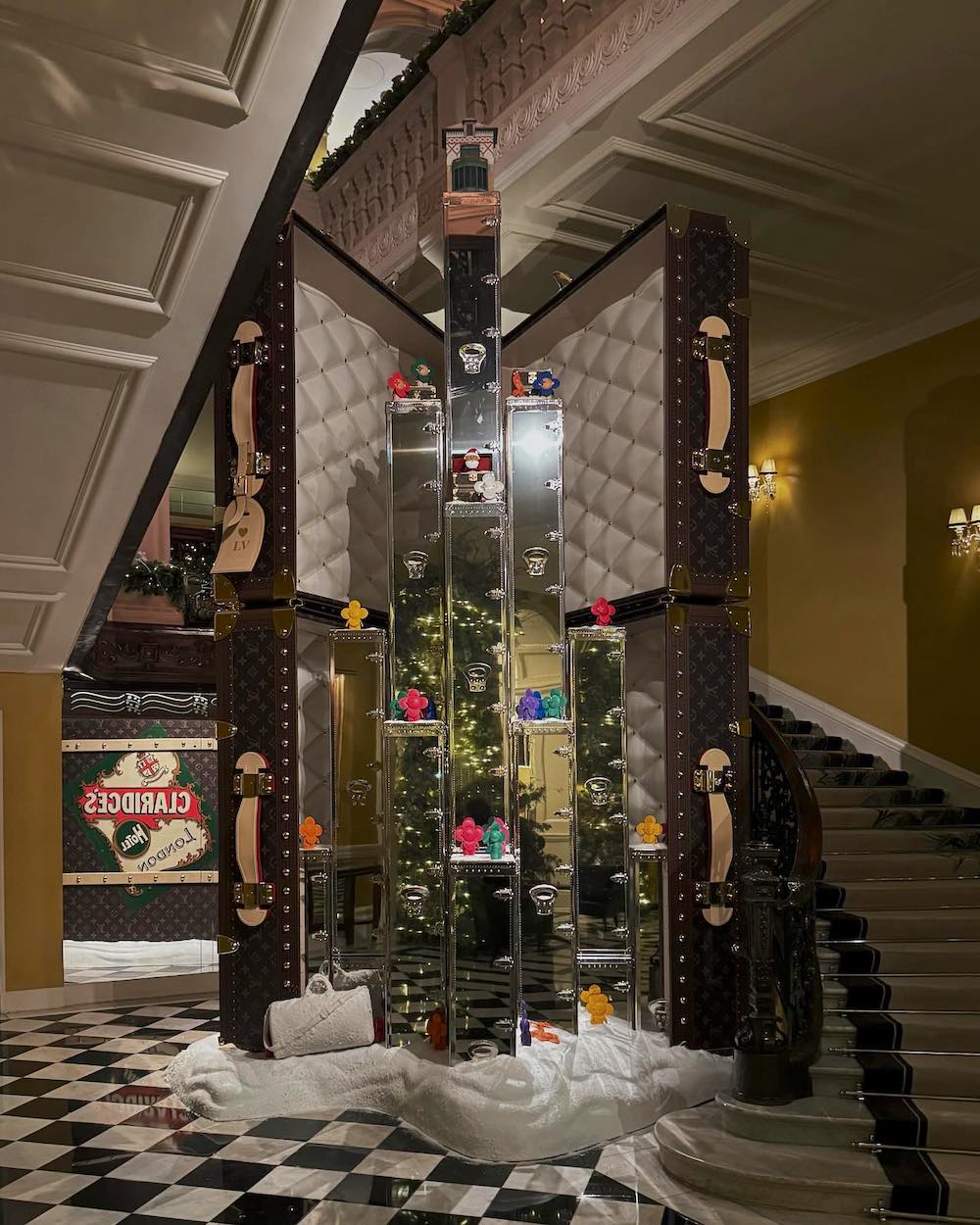 LV tree for claridge's Hotel 2023 IIHIH