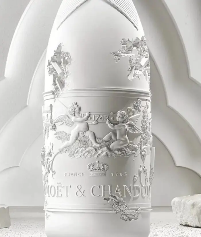 Read more about the article Daniel Arsham Designs Limited Edition Bottles for Moët & Chandon’s Collection Impériale Création No. 1.