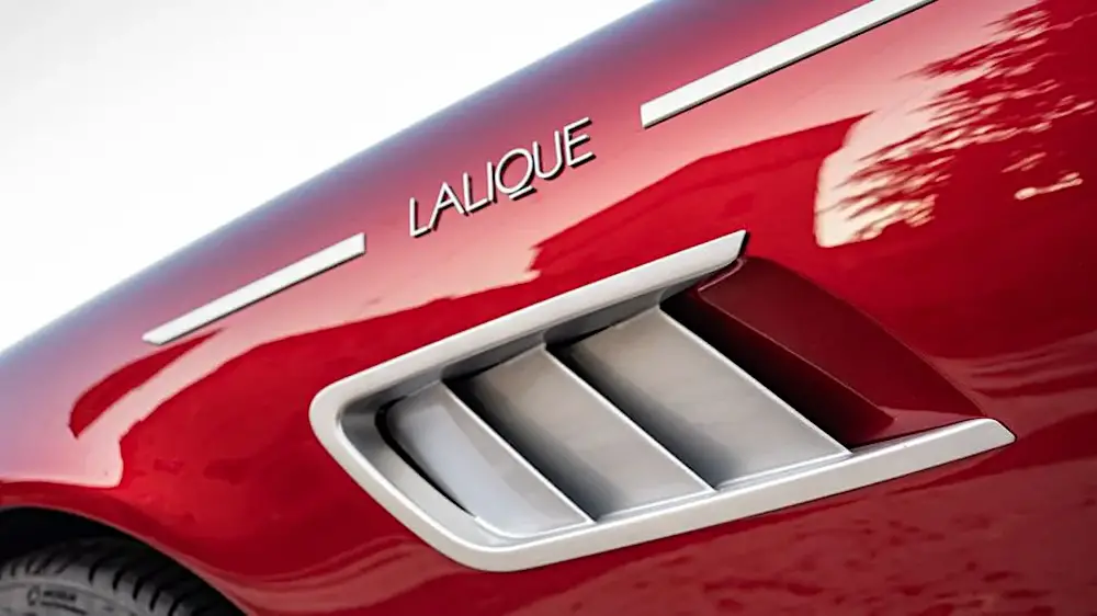 lalique badge on spyder