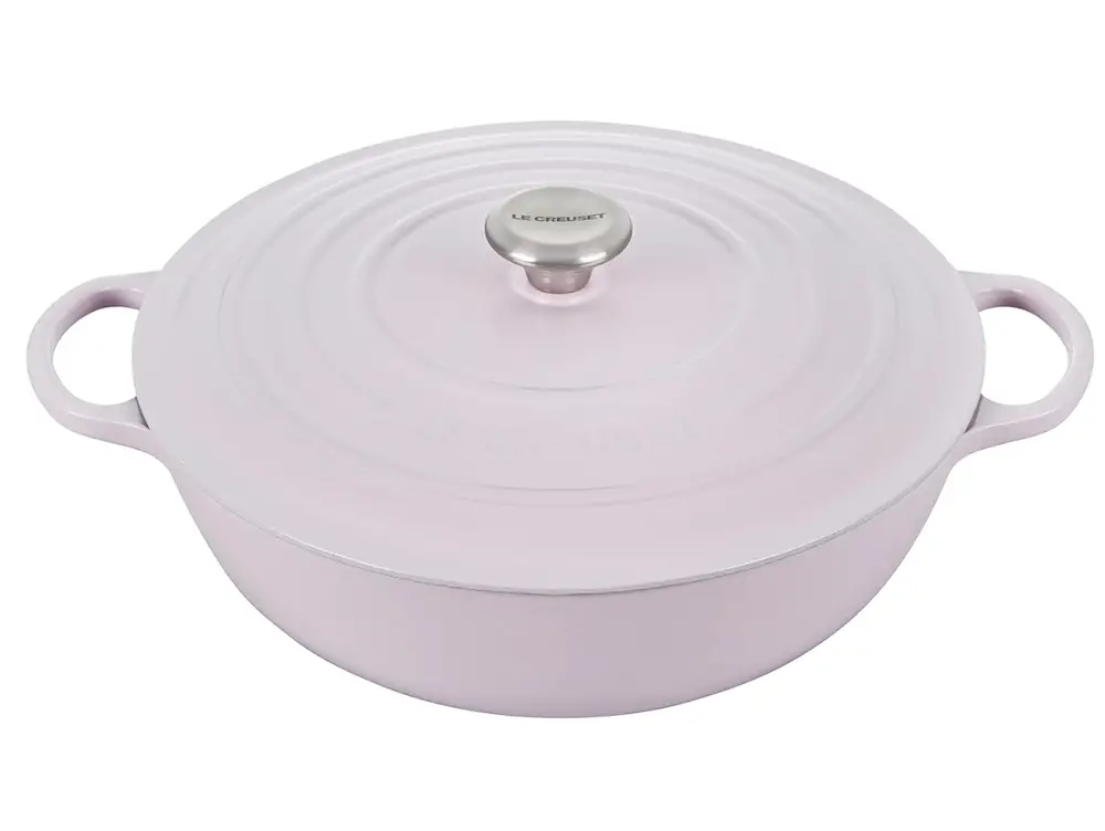 Le creuset cast iron pot in shell pink