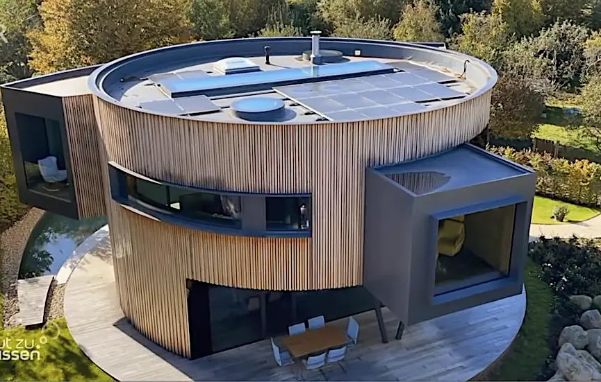 kylie rotating house