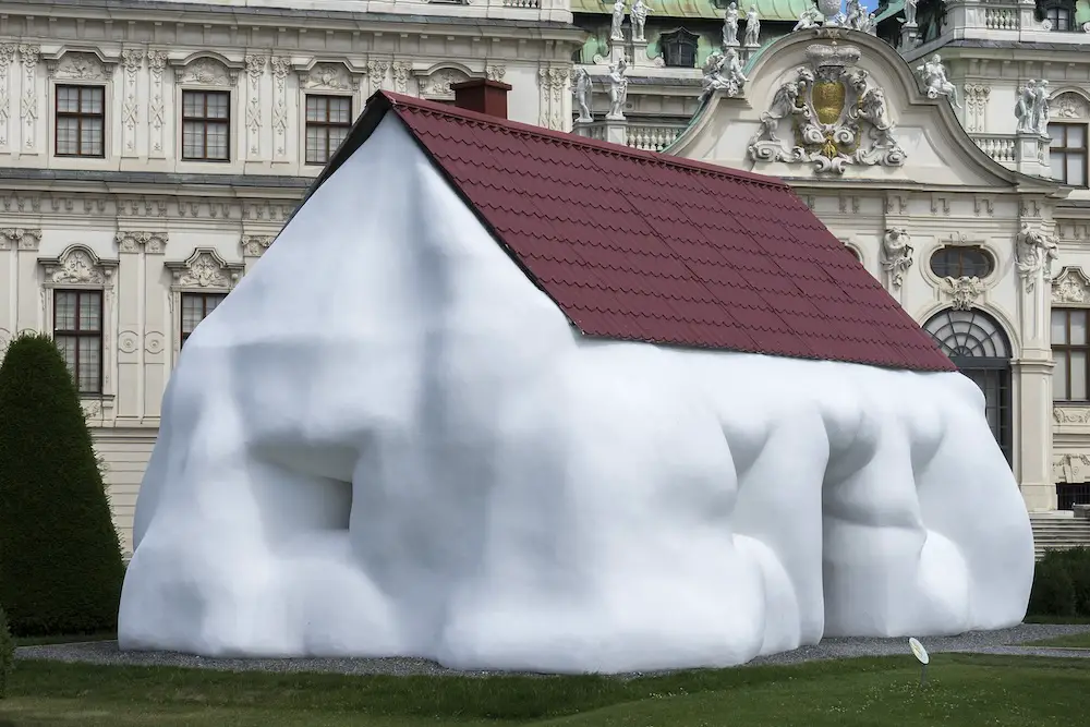 Erwin Wurm, Fat House, Belvedere Gardens, 2017, photo: Thomas Ledi