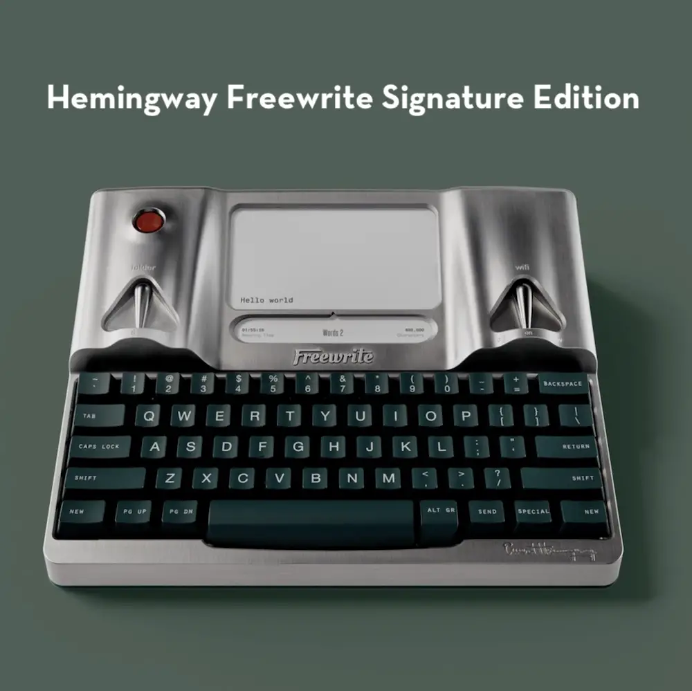 Read more about the article The Hemingway Freewrite Signature Edition Smart Typewriter