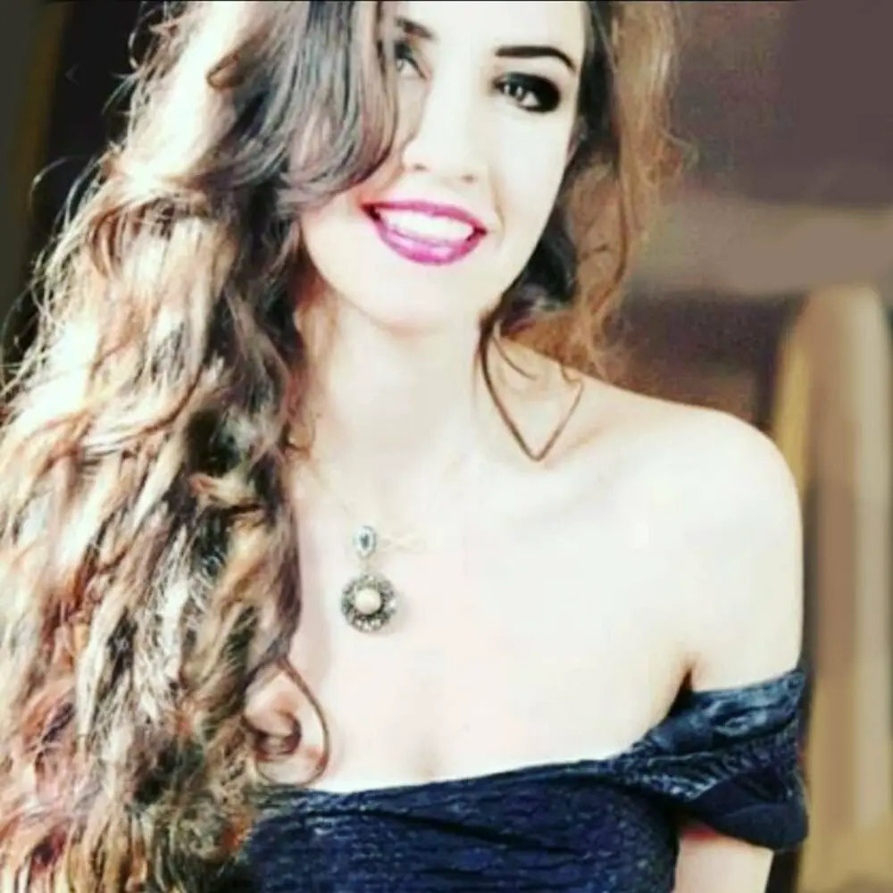 artist Golsa Golchini