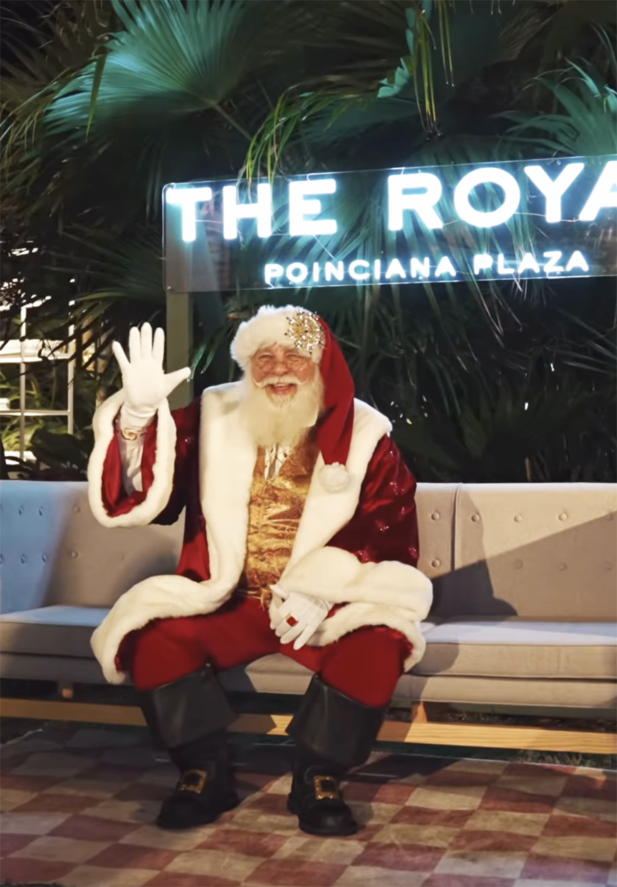 Santa at the plaza