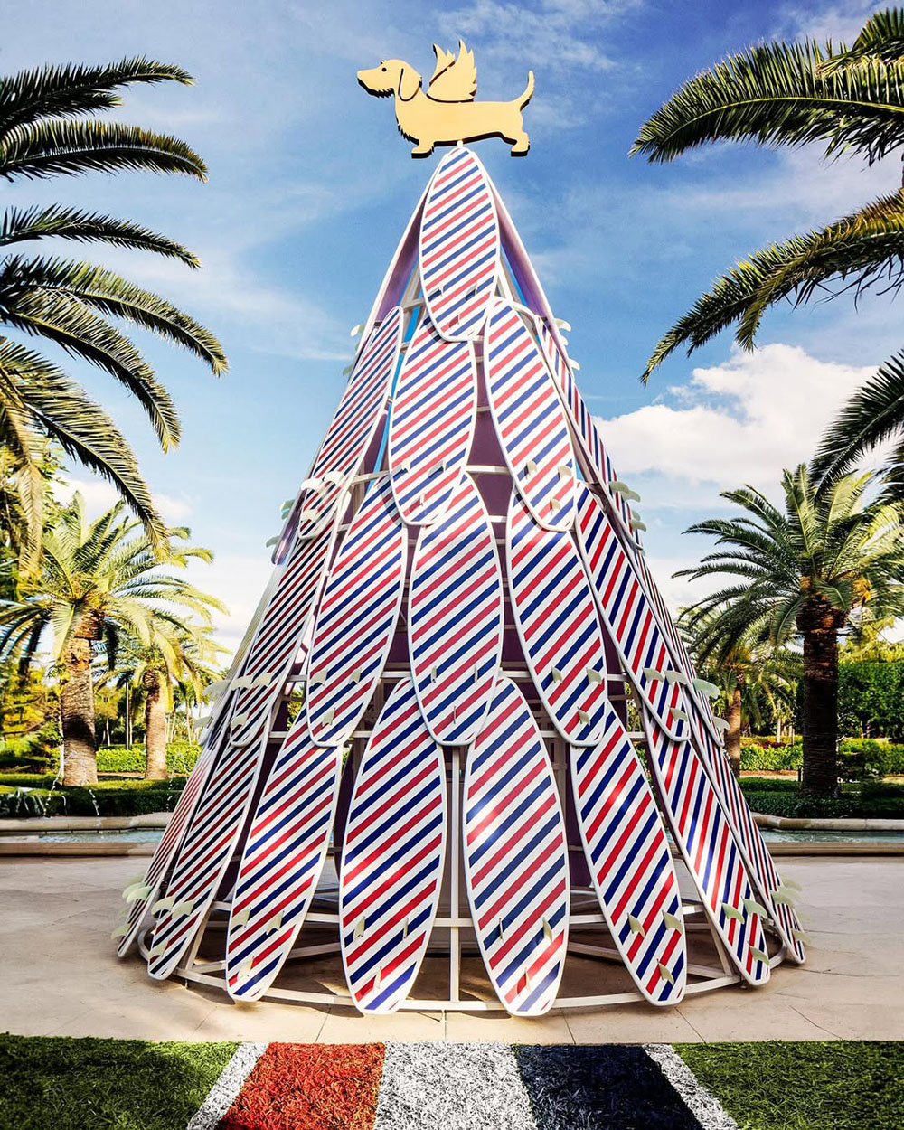 thom brown surfboard christmas tree